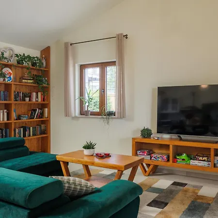 In Mit Privatem Pool Holiday home Pridraga