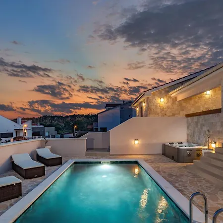 Holiday home In Mit Privatem Pool *